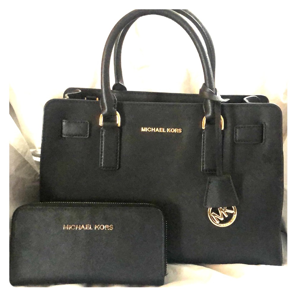 MK Black Dillon Purse with Wallet